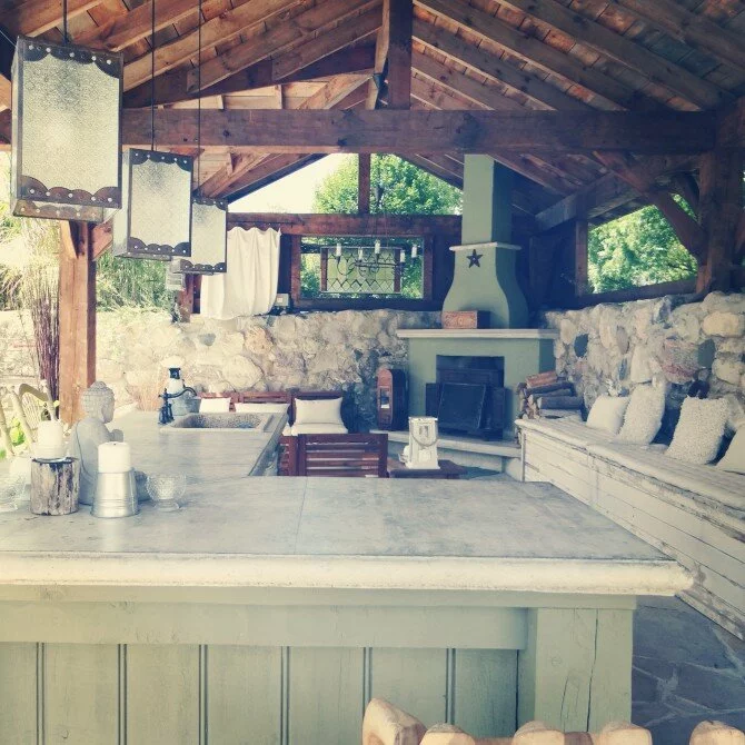 treehouse retreat interior